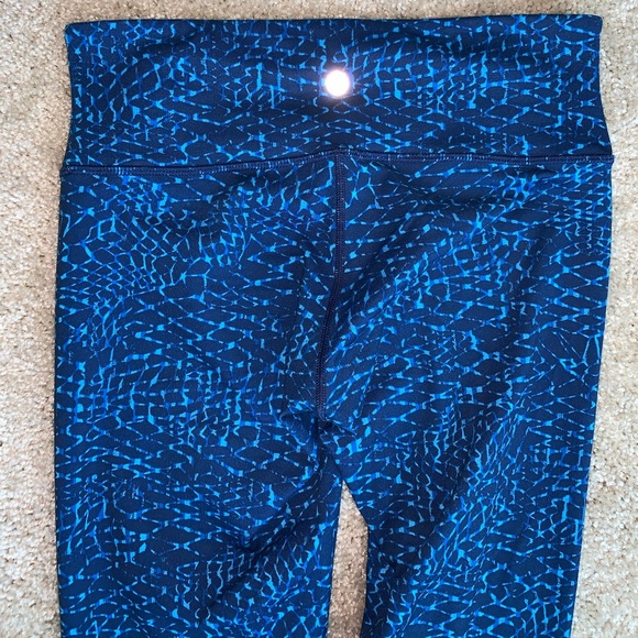 Lululemon Wunder Under Leggings - Picture 6 of 7